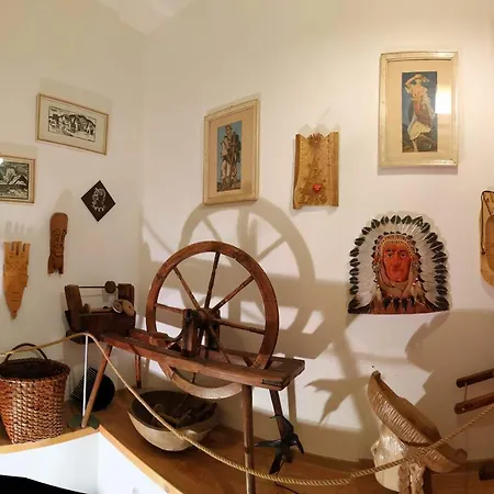 Agami T * Pavčina Lehota