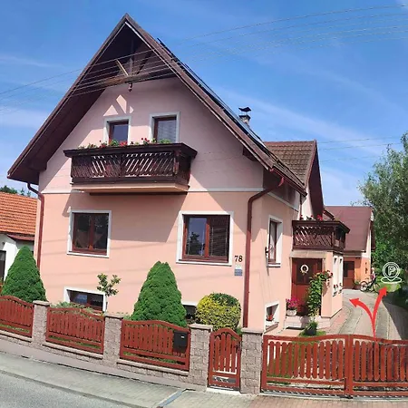 Agami T * Pavčina Lehota